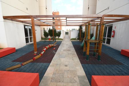 Apartamento à venda com 94m², 2 quartos e 3 vagasÁrea comum - Playground
