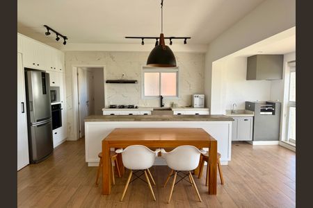 Apartamento à venda com 94m², 2 quartos e 3 vagas Apartamento à venda com 94m², 2 quartos e 3 vagasCozinha