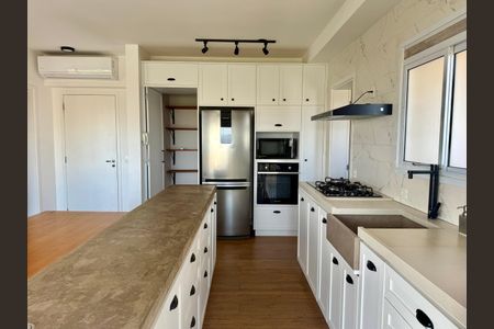 Apartamento à venda com 94m², 2 quartos e 3 vagas Apartamento à venda com 94m², 2 quartos e 3 vagasCozinha