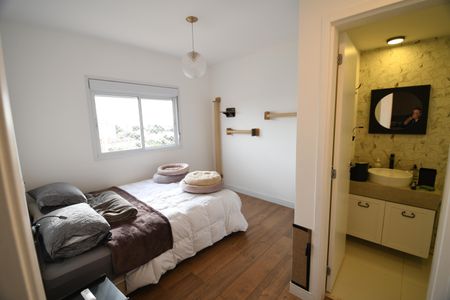 Apartamento à venda com 94m², 2 quartos e 3 vagasSuíte 2