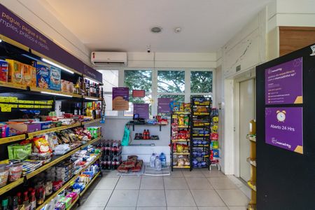 Apartamento à venda com 70m², 2 quartos e 2 vagas Apartamento à venda com 70m², 2 quartos e 2 vagasÁrea comum - Mercado