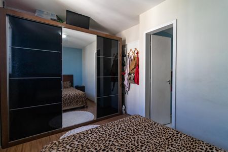 Apartamento à venda com 70m², 2 quartos e 2 vagas Apartamento à venda com 70m², 2 quartos e 2 vagasSuíte