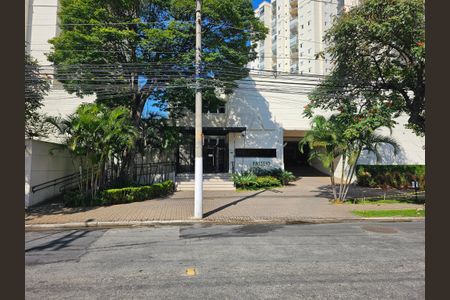 Apartamento à venda com 70m², 2 quartos e 2 vagas Apartamento à venda com 70m², 2 quartos e 2 vagasFachada