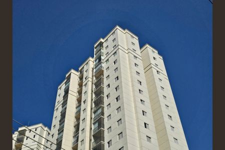 Apartamento à venda com 70m², 2 quartos e 2 vagas Apartamento à venda com 70m², 2 quartos e 2 vagasFachada