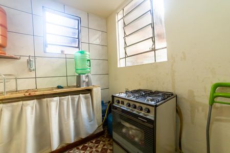 Casa à venda com 732m², 5 quartos e 6 vagas Casa à venda com 732m², 5 quartos e 6 vagasCozinha 2