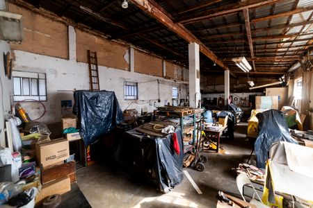 Casa à venda com 732m², 5 quartos e 6 vagas Casa à venda com 732m², 5 quartos e 6 vagasGalpão