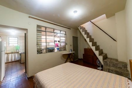 Casa à venda com 732m², 5 quartos e 6 vagas Casa à venda com 732m², 5 quartos e 6 vagasQuarto 4