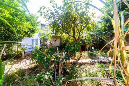 Casa à venda com 732m², 5 quartos e 6 vagas Casa à venda com 732m², 5 quartos e 6 vagasÁrea externa