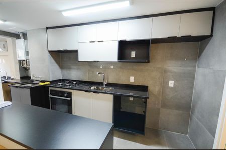 Apartamento à venda com 95m², 2 quartos e 1 vaga Apartamento à venda com 95m², 2 quartos e 1 vagaCozinha
