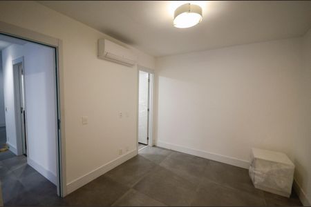 Apartamento à venda com 95m², 2 quartos e 1 vaga Apartamento à venda com 95m², 2 quartos e 1 vagaSuíte