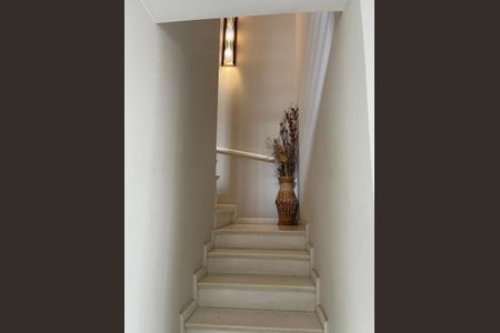 Casa à venda com 192m², 3 quartos e 2 vagas Casa à venda com 192m², 3 quartos e 2 vagasFoto 08