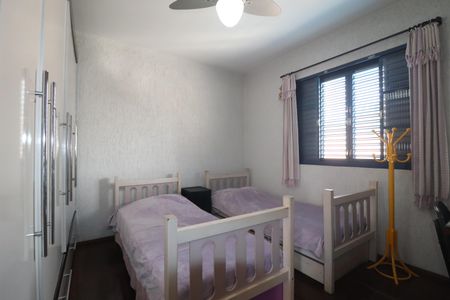 Casa à venda com 140m², 3 quartos e 2 vagasQuarto 3