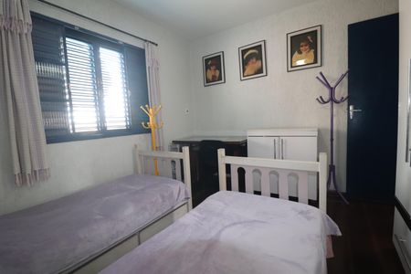 Casa à venda com 140m², 3 quartos e 2 vagasQuarto 3