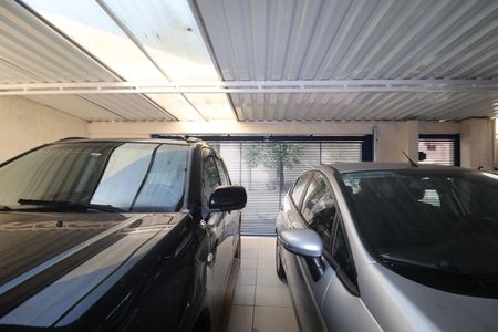 Casa à venda com 140m², 3 quartos e 2 vagasGaragem