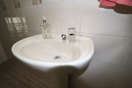 Casa à venda com 140m², 3 quartos e 2 vagasLavabo