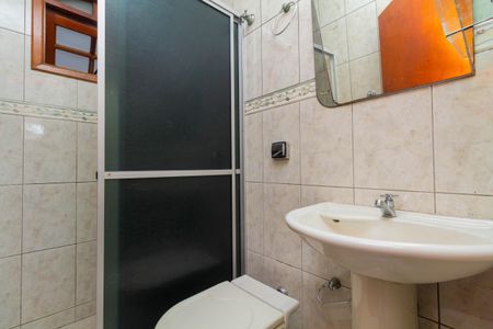 Casa à venda com 285m², 5 quartos e 3 vagas Casa à venda com 285m², 5 quartos e 3 vagasCasa 2 Banheiro