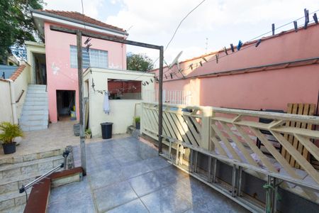 Casa à venda com 285m², 5 quartos e 3 vagas Casa à venda com 285m², 5 quartos e 3 vagasQuintal