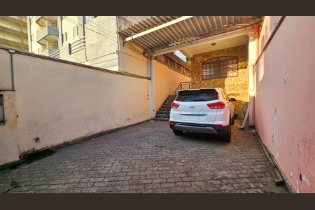 Casa à venda com 285m², 5 quartos e 3 vagas Casa à venda com 285m², 5 quartos e 3 vagasGaragem