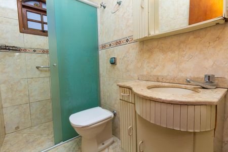 Casa à venda com 285m², 5 quartos e 3 vagas Casa à venda com 285m², 5 quartos e 3 vagasCasa 3 Banheiro