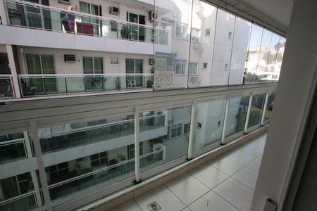 Apartamento à venda com 78m², 2 quartos e 1 vaga Apartamento à venda com 78m², 2 quartos e 1 vagaVaranda da Suíte