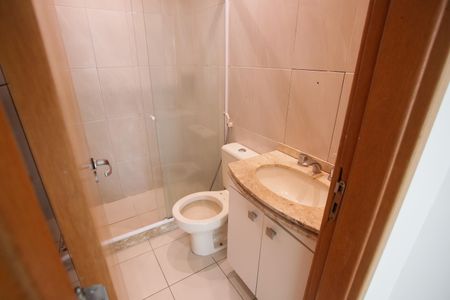 Apartamento à venda com 78m², 2 quartos e 1 vaga Apartamento à venda com 78m², 2 quartos e 1 vagaBanheiro da Suíte