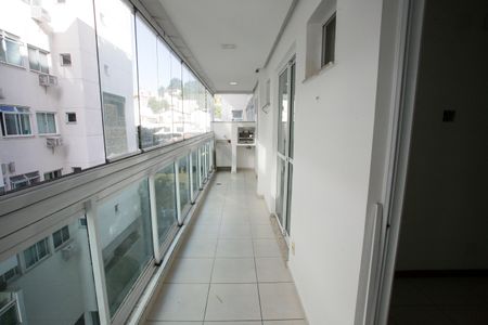 Apartamento à venda com 78m², 2 quartos e 1 vaga Apartamento à venda com 78m², 2 quartos e 1 vagaVaranda da Suíte