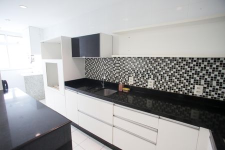 Apartamento à venda com 78m², 2 quartos e 1 vaga Apartamento à venda com 78m², 2 quartos e 1 vagaCozinha
