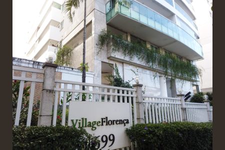 Apartamento à venda com 78m², 2 quartos e 1 vaga Apartamento à venda com 78m², 2 quartos e 1 vagaFachada