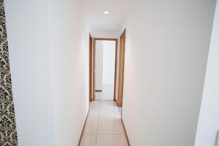 Apartamento à venda com 78m², 2 quartos e 1 vaga Apartamento à venda com 78m², 2 quartos e 1 vagaCorredor