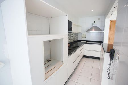 Apartamento à venda com 78m², 2 quartos e 1 vaga Apartamento à venda com 78m², 2 quartos e 1 vagaCozinha