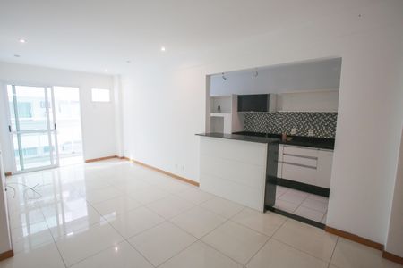 Apartamento à venda com 78m², 2 quartos e 1 vaga Apartamento à venda com 78m², 2 quartos e 1 vagaSala