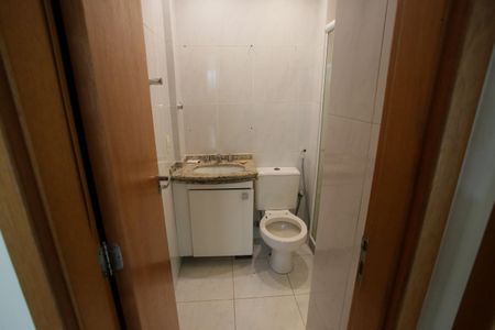 Apartamento à venda com 78m², 2 quartos e 1 vaga Apartamento à venda com 78m², 2 quartos e 1 vagaBanheiro Social