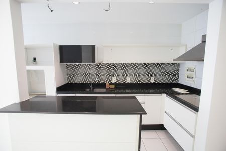 Apartamento à venda com 78m², 2 quartos e 1 vaga Apartamento à venda com 78m², 2 quartos e 1 vagaCozinha