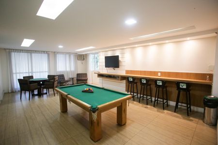 Apartamento à venda com 78m², 2 quartos e 1 vaga Apartamento à venda com 78m², 2 quartos e 1 vagaSalão de jogos