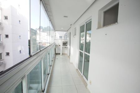 Apartamento à venda com 78m², 2 quartos e 1 vaga Apartamento à venda com 78m², 2 quartos e 1 vagaVaranda da Sala