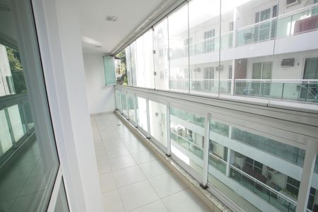 Apartamento à venda com 78m², 2 quartos e 1 vaga Apartamento à venda com 78m², 2 quartos e 1 vagaVaranda da Sala