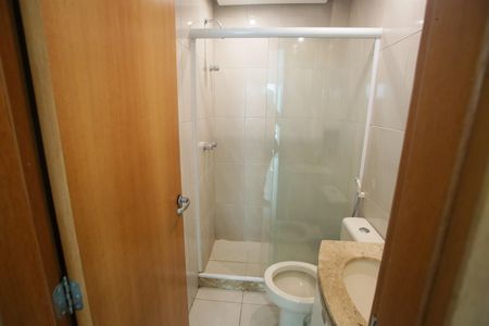 Apartamento à venda com 78m², 2 quartos e 1 vaga Apartamento à venda com 78m², 2 quartos e 1 vagaBanheiro da Suíte