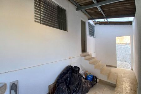 Casa para alugar com 300m², 2 quartos e 1 vaga Casa para alugar com 300m², 2 quartos e 1 vagaÁrea de Serviço