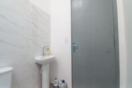 Casa para alugar com 300m², 2 quartos e 1 vaga Casa para alugar com 300m², 2 quartos e 1 vagaBanheiro Social