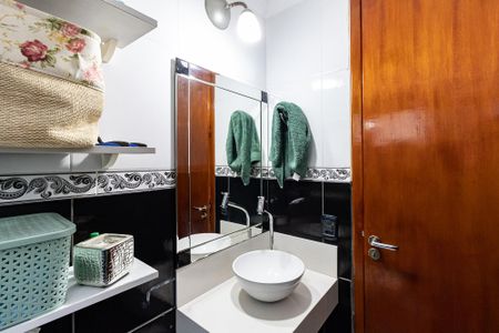 Apartamento à venda com 50m², 2 quartos e 1 vaga Apartamento à venda com 50m², 2 quartos e 1 vagaBanheiro