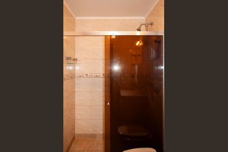 Casa à venda com 495m², 4 quartos e 2 vagas Casa à venda com 495m², 4 quartos e 2 vagasBanheiro Social