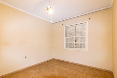 Casa à venda com 250m², 3 quartos e 3 vagas Casa à venda com 250m², 3 quartos e 3 vagasQuarto 1