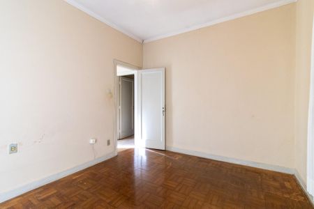 Casa à venda com 250m², 3 quartos e 3 vagas Casa à venda com 250m², 3 quartos e 3 vagasSuíte