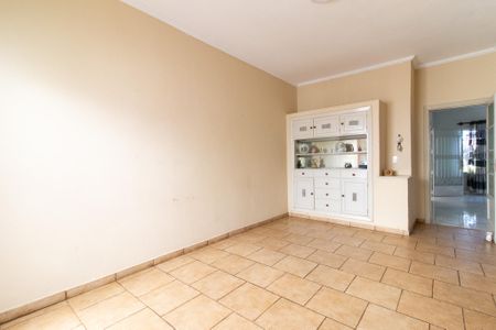 Casa à venda com 250m², 3 quartos e 3 vagas Casa à venda com 250m², 3 quartos e 3 vagasCozinha