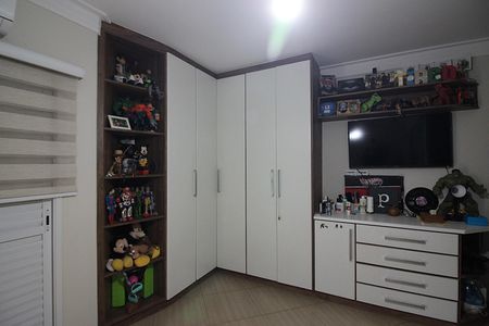 Casa à venda com 298m², 4 quartos e 5 vagasQuarto 02