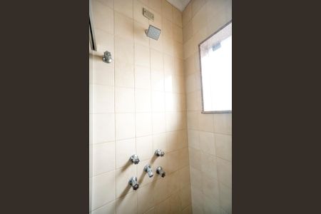 Casa para alugar com 450m², 4 quartos e 7 vagasBanheiro da suíte 03