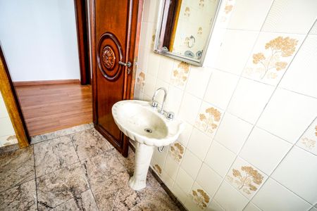 Casa para alugar com 450m², 4 quartos e 7 vagasBanheiro da suíte 02