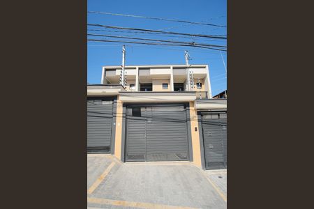 Casa à venda com 119m², 3 quartos e 2 vagasFachada