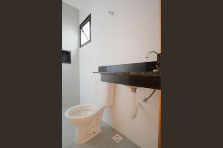 Casa à venda com 119m², 3 quartos e 2 vagasBanheiro da Suíte 2