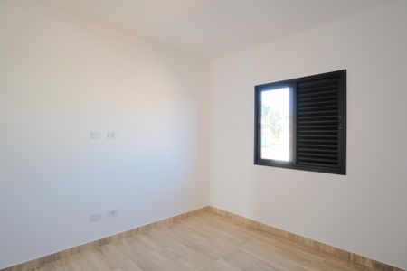 Casa à venda com 119m², 3 quartos e 2 vagasSuíte 2